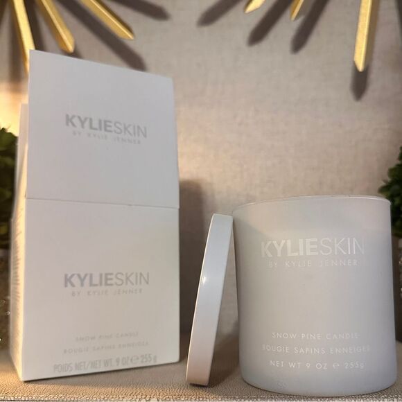 KYLIE COSMETICS/ Kylie Skin Snow Pine Candle-9oz Vegan Soy Wax,55-Hour B… - Picture 11 of 17